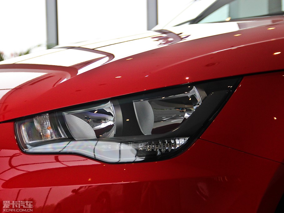 2014WA1 30 TFSI Sportback r