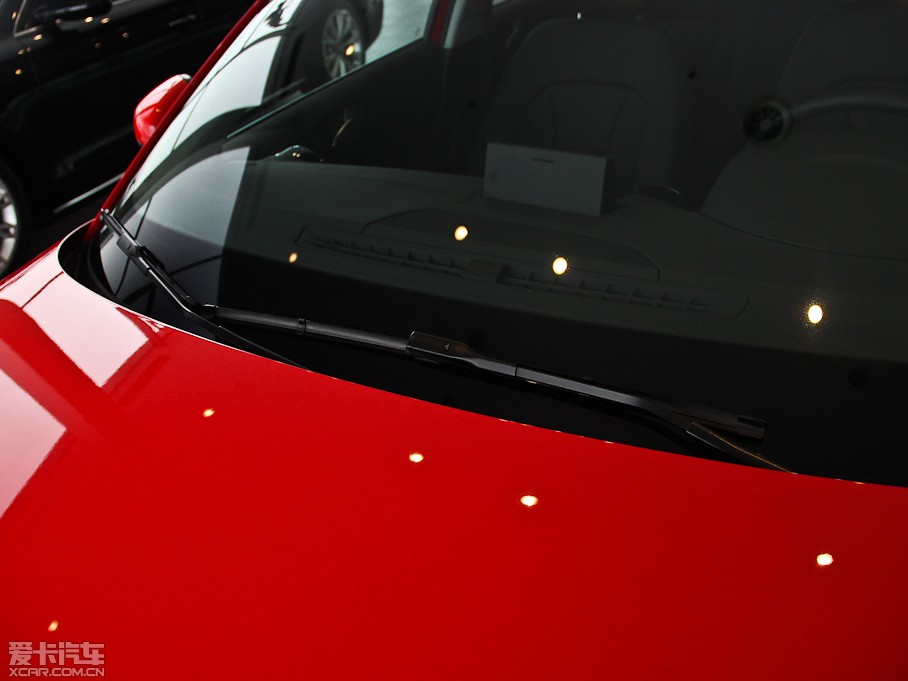 2014��W��A1 30 TFSI Sportback �r����