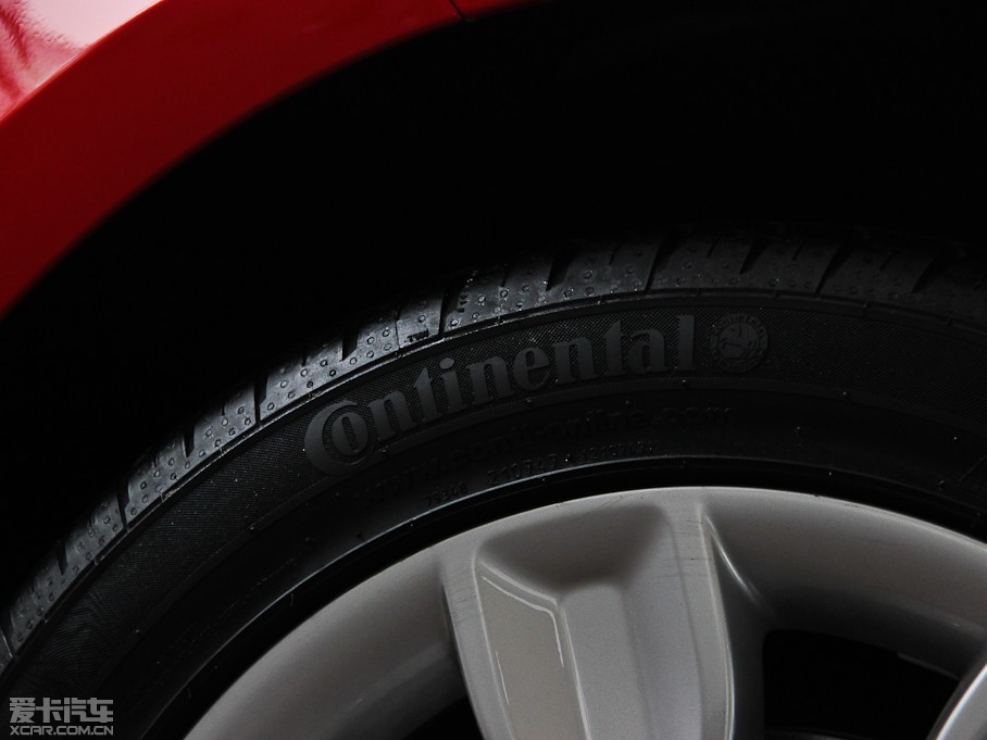 2014WA1 30 TFSI Sportback r