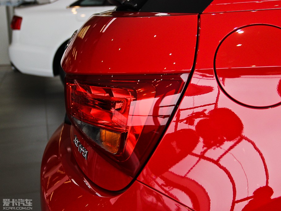 2014��?yu��n)W��A1 30 TFSI Sportback �r(sh��)����