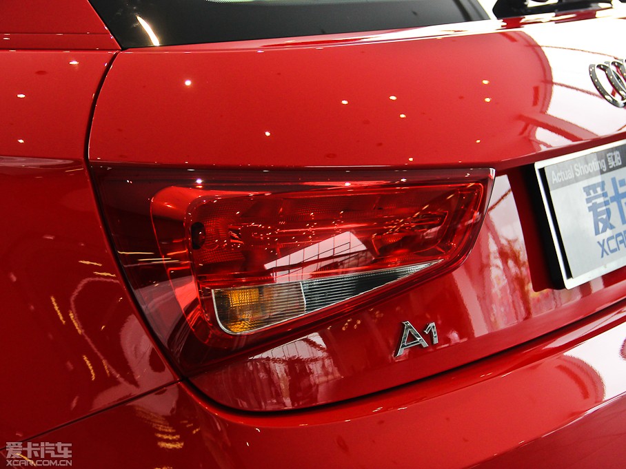 2014WA1 30 TFSI Sportback r