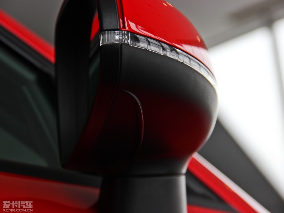 2014WA1 30 TFSI Sportback r