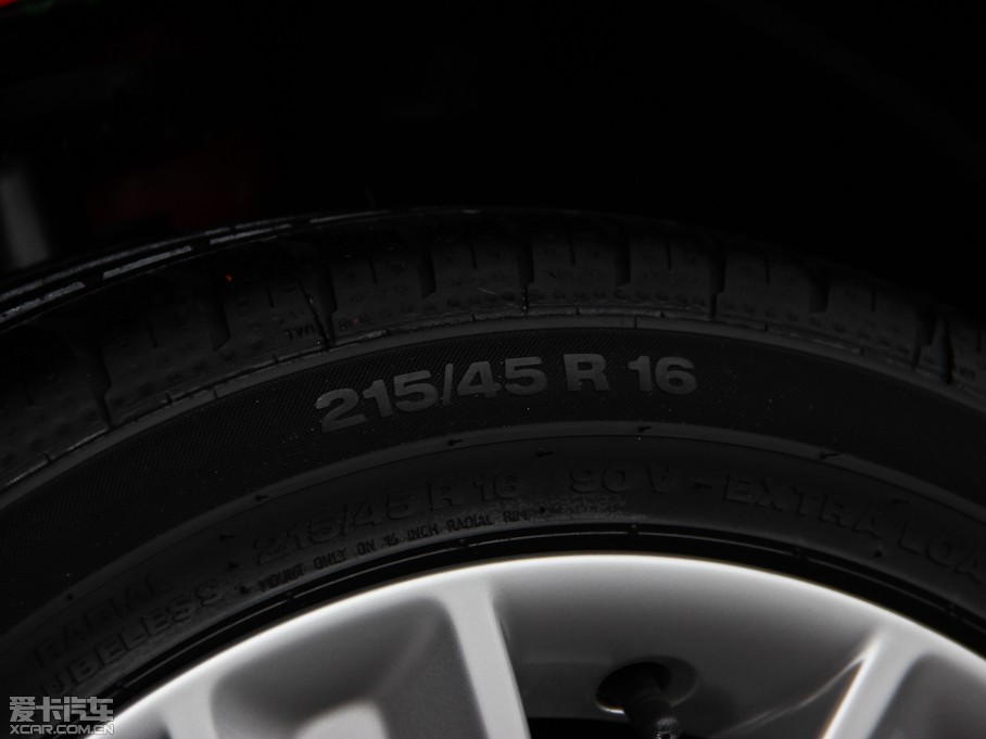 2014WA1 30 TFSI Sportback r