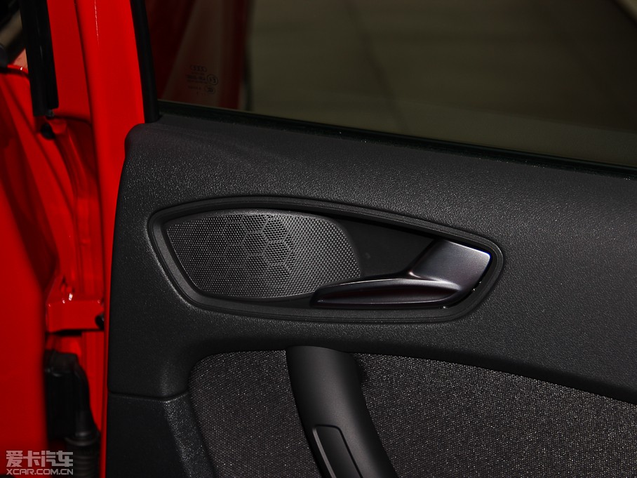 2014WA1 30 TFSI Sportback r