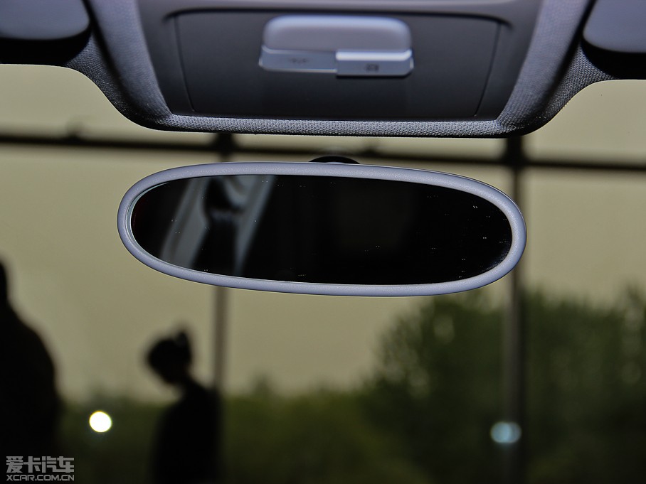 2014WA1 30 TFSI Sportback r