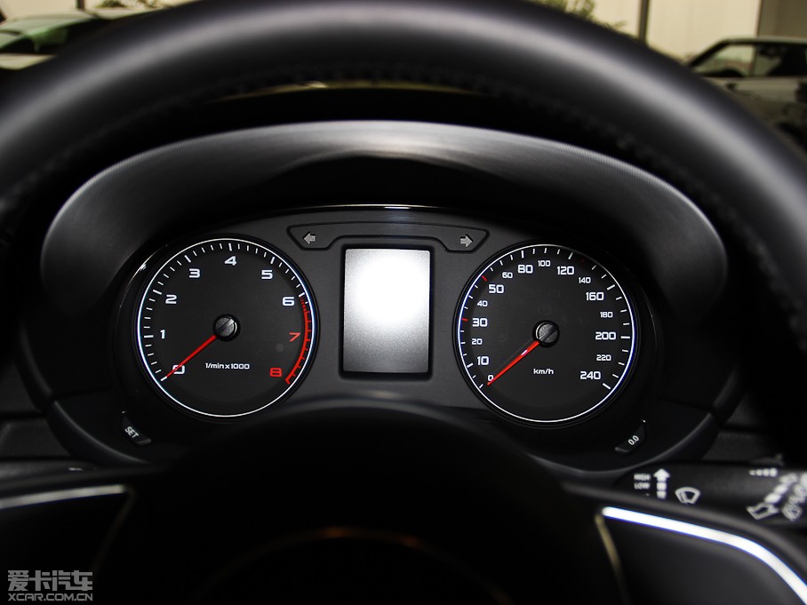 2014WA1 30 TFSI Sportback r