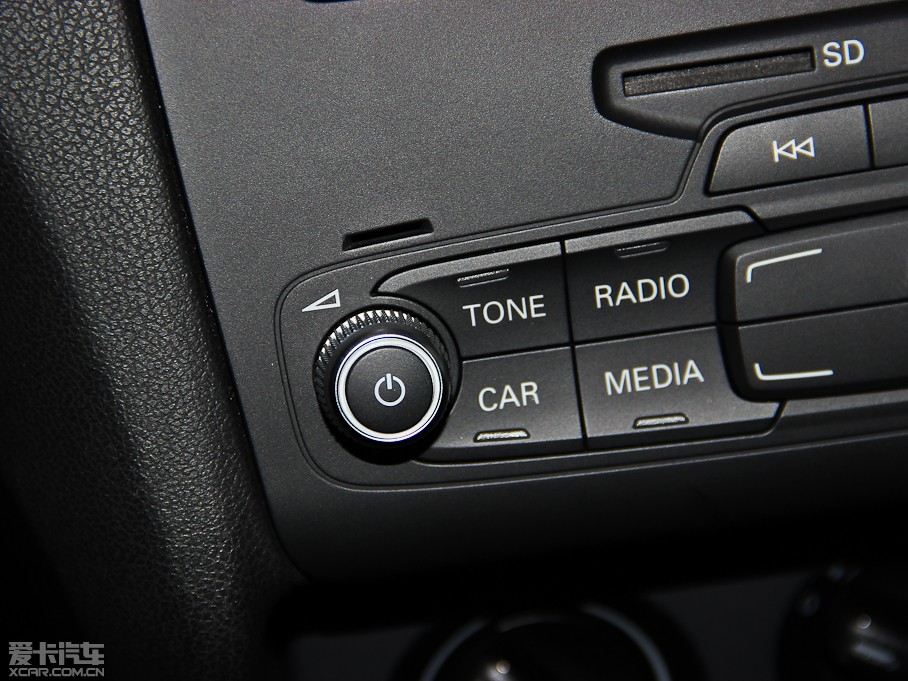 2014WA1 30 TFSI Sportback r