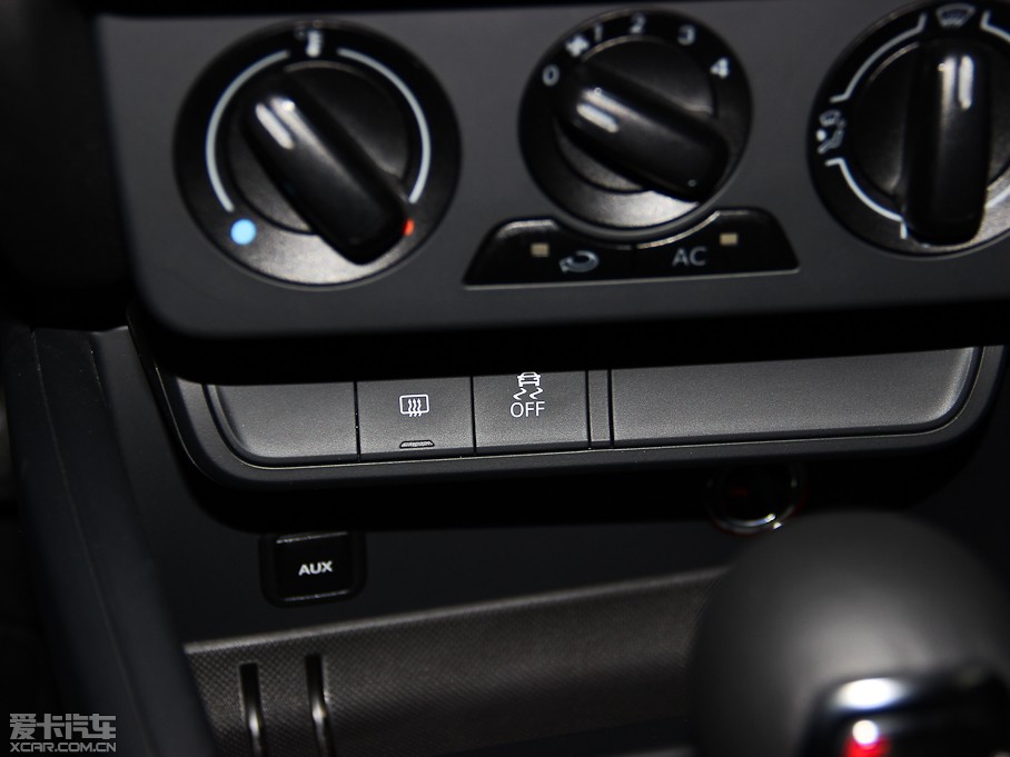 2014WA1 30 TFSI Sportback r