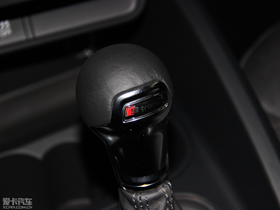 2014WA1 30 TFSI Sportback r