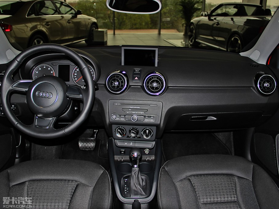 2014WA1 30 TFSI Sportback r