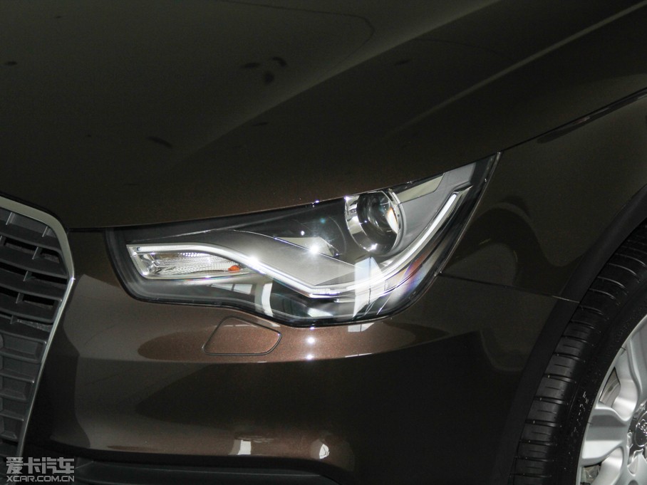 2014WA1 30 TFSI Sportback g