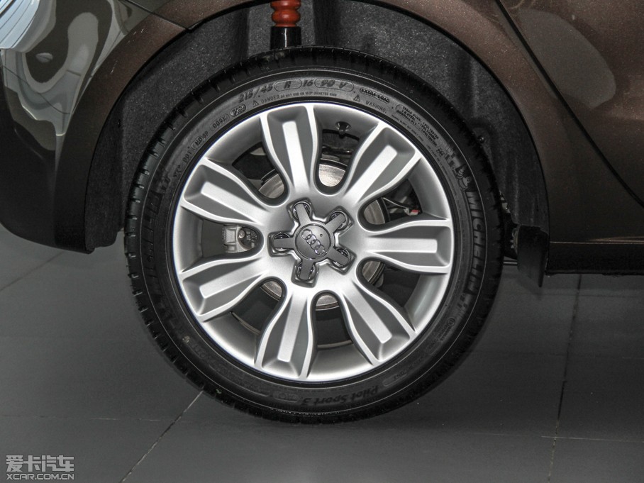 2014WA1 30 TFSI Sportback g