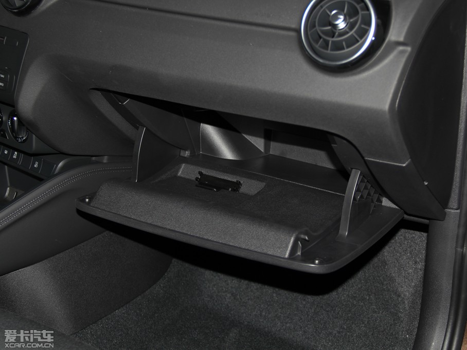 2014WA1 30 TFSI Sportback g