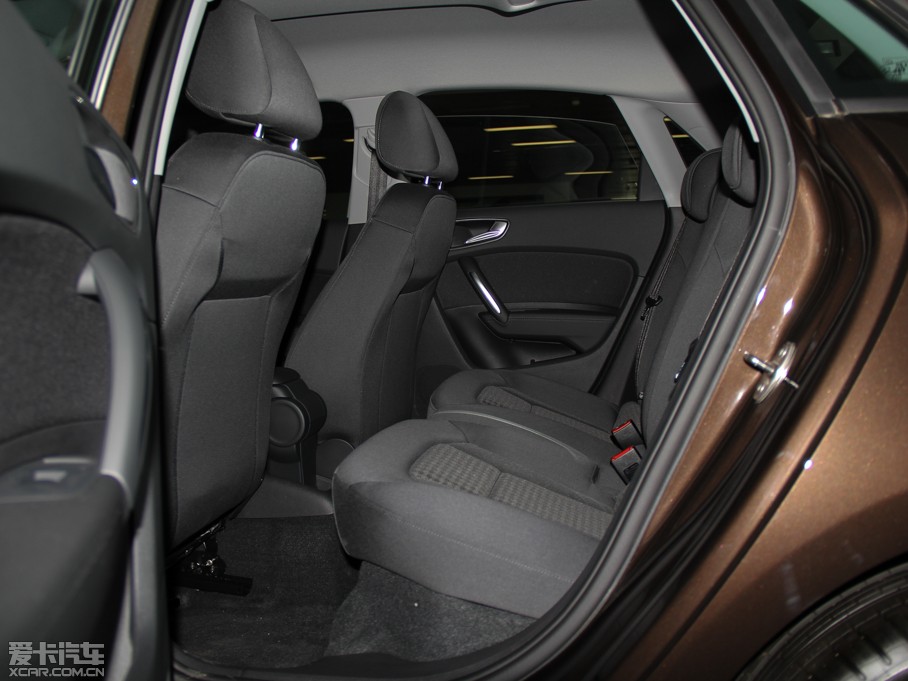 2014WA1 30 TFSI Sportback g