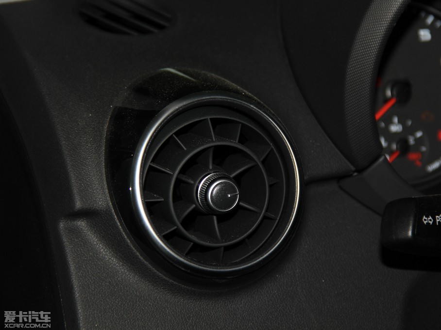 2014WA1 30 TFSI Sportback g