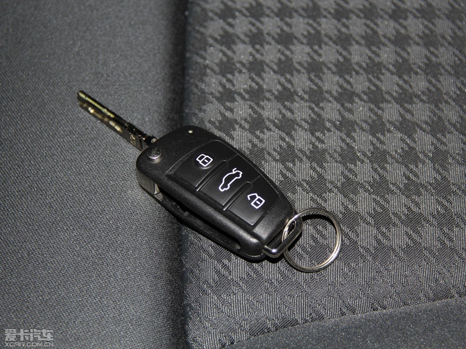 2014WA1 30 TFSI Sportback g