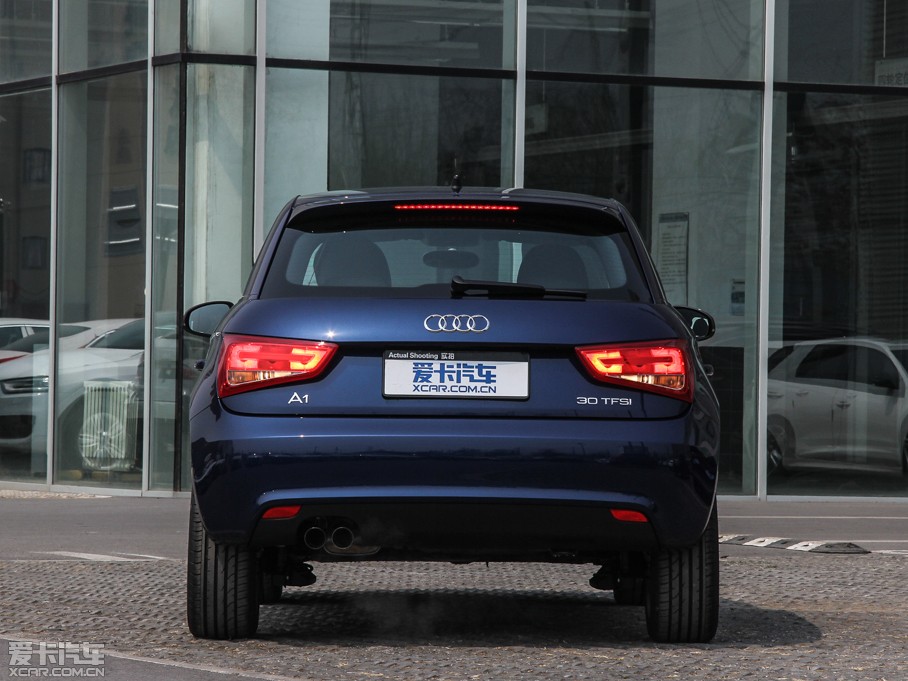 2014WA1 30 TFSI Sportback r