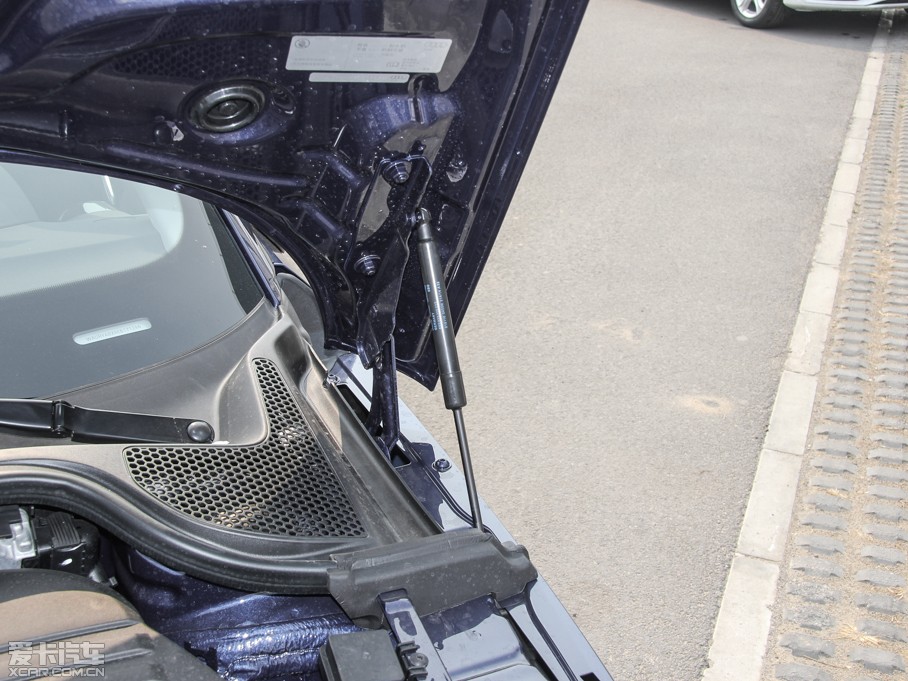 2014WA1 30 TFSI Sportback r