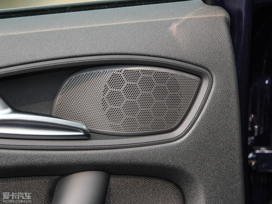 2014WA1 30 TFSI Sportback r