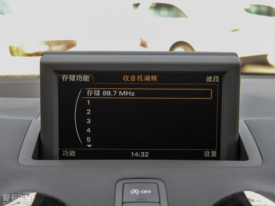 2014WA1 30 TFSI Sportback r