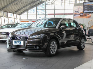 2014款30 TFSI Sportback 舒适型 左前45度