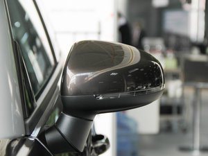 2014款30 TFSI Sportback 舒适型 后视镜