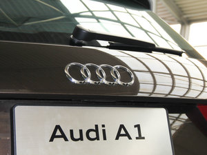 201430 TFSI Sportback m ^