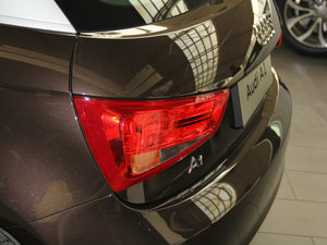 201430 TFSI Sportback m ^