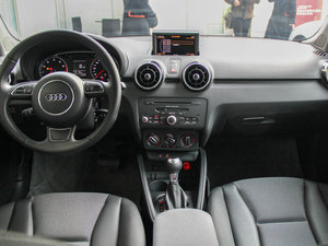 2014款30 TFSI Sportback 舒适型 中控台