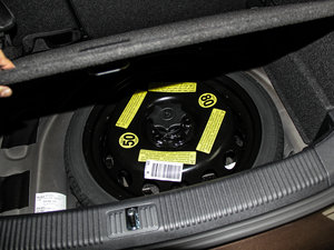 2014款30 TFSI Sportback 舒适型 备胎