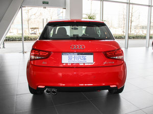 2014款30 TFSI 舒适型 正后	