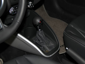 2014款30 TFSI 舒适型 换挡杆