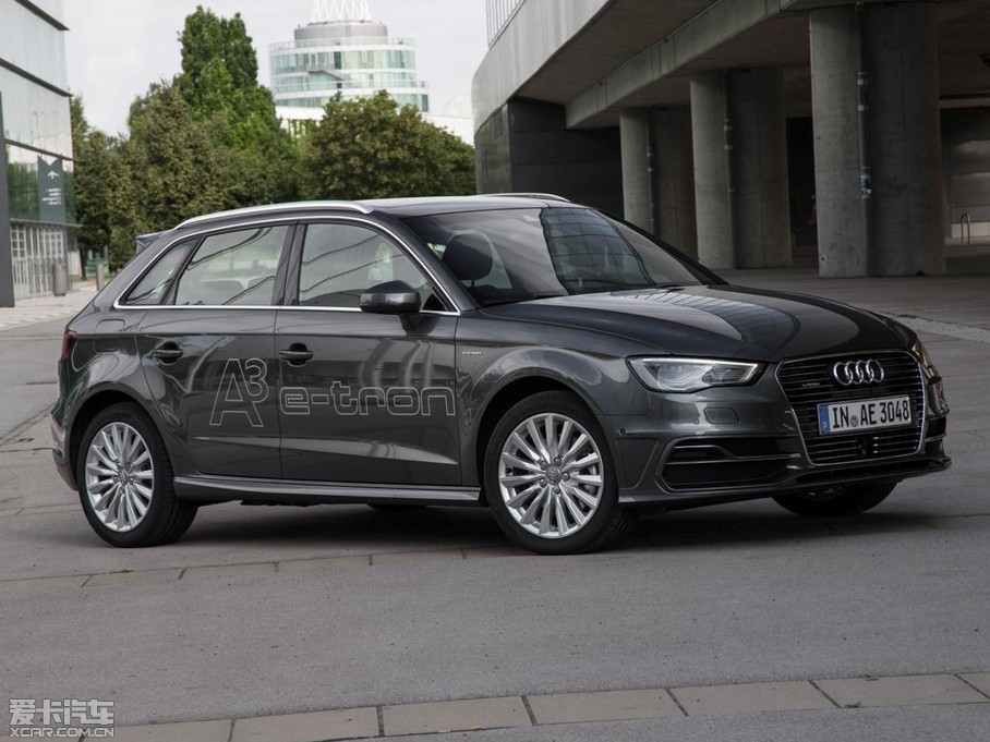 2015WA3 e-tron Sportback e-tron \Ӱ