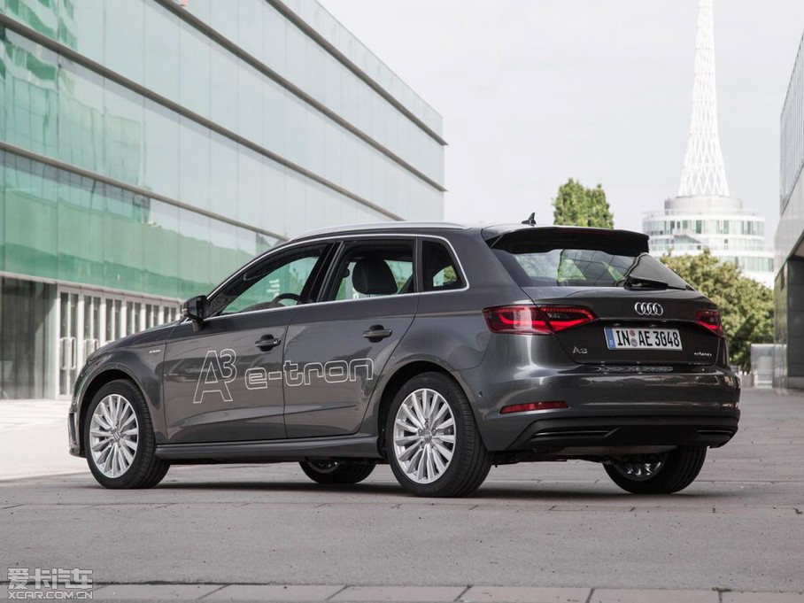 2015WA3 e-tron Sportback e-tron \Ӱ