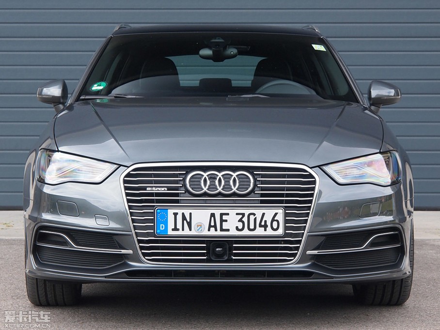 2015WA3 e-tron Sportback e-tron \Ӱ