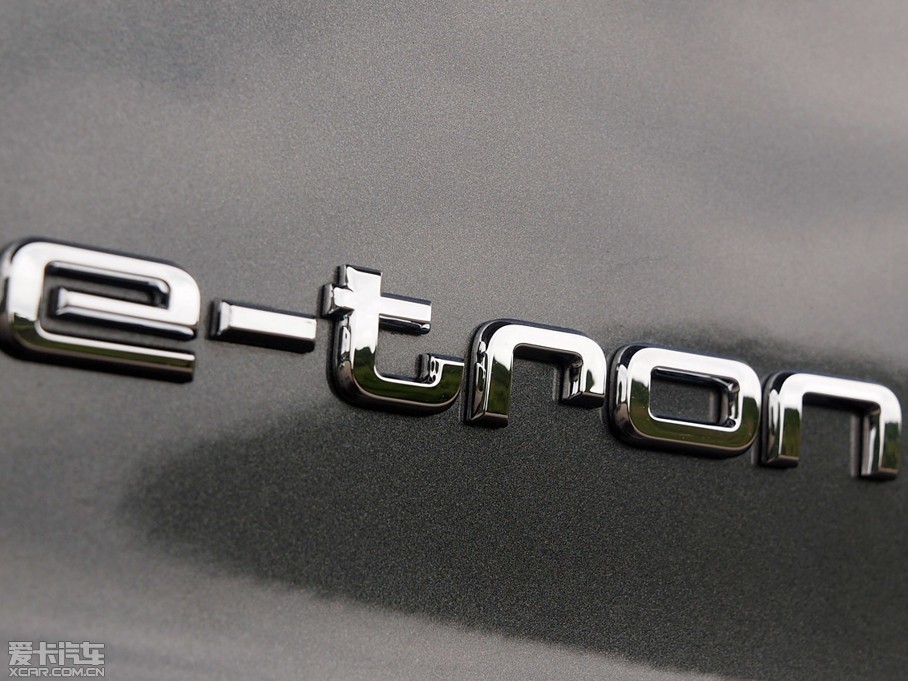 2015WA3 e-tron Sportback e-tron \Ӱ