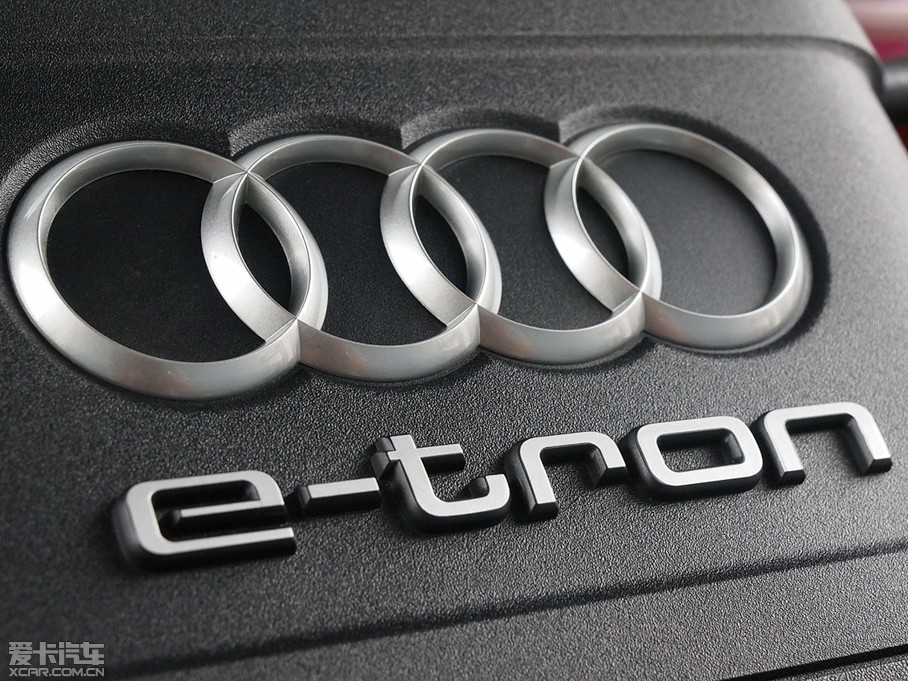 2015WA3 e-tron Sportback e-tron \Ӱ