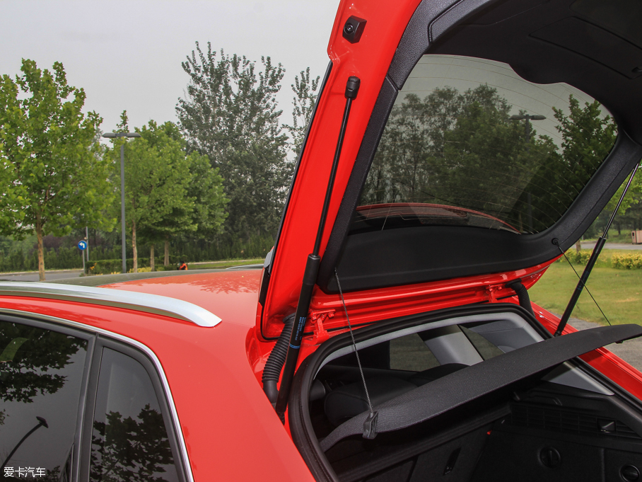 2015µA3 e-tron Sportback e-tron ˶