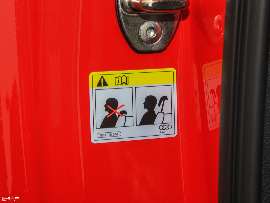 2015WA3 e-tron Sportback e-tron \Ӱ