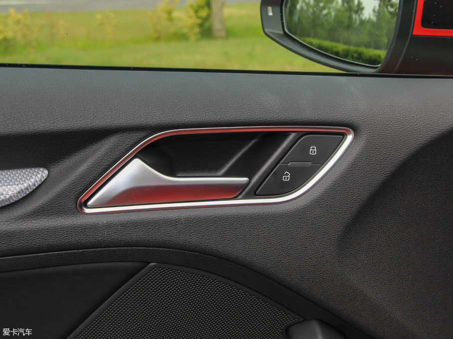 2015WA3 e-tron Sportback e-tron \(yn)Ӱ