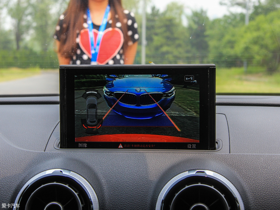 2015WA3 e-tron Sportback e-tron \Ӱ