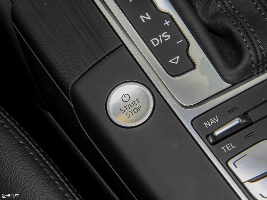 2015WA3 e-tron Sportback e-tron \Ӱ