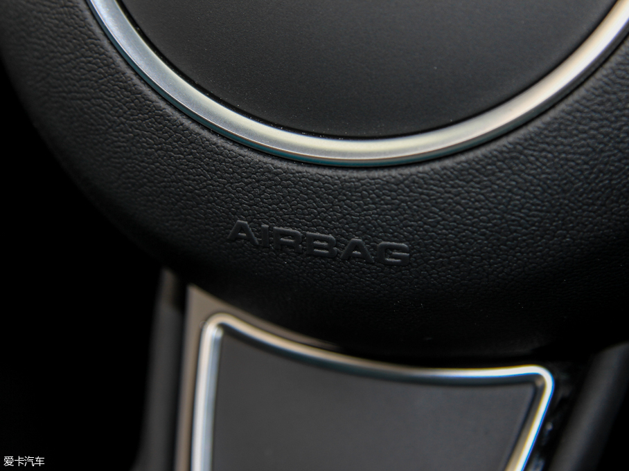 2015WA3 e-tron Sportback e-tron \Ӱ