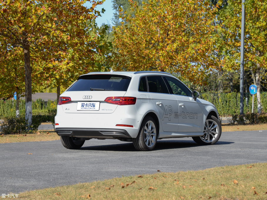 2015?yun)WA3 e-tron Sportback e-tron \(yn)(dng)