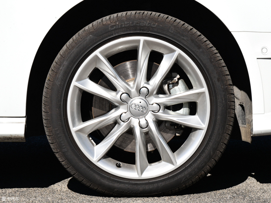 2015?yun)WA3 e-tron Sportback e-tron \(yn)(dng)