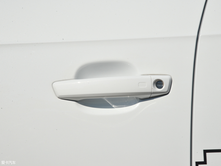 2015WA3 e-tron Sportback e-tron \Ӱ