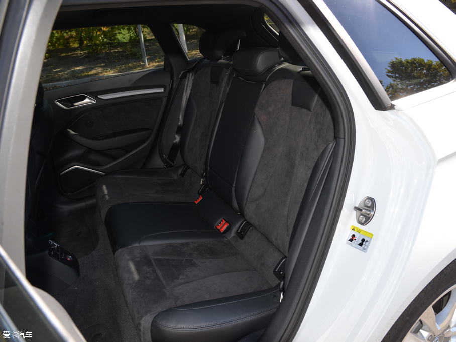 2015WA3 e-tron Sportback e-tron \Ӱ