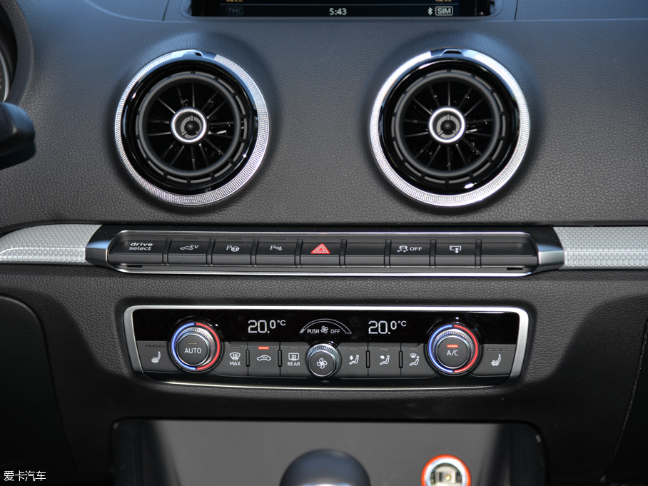 2015WA3 e-tron Sportback e-tron \Ӱ