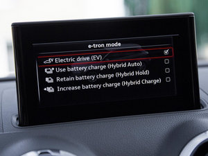 2015Sportback e-tron \(yn)(dng) п؅^(q)