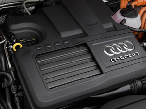 2015Sportback e-tron \Ӱ 